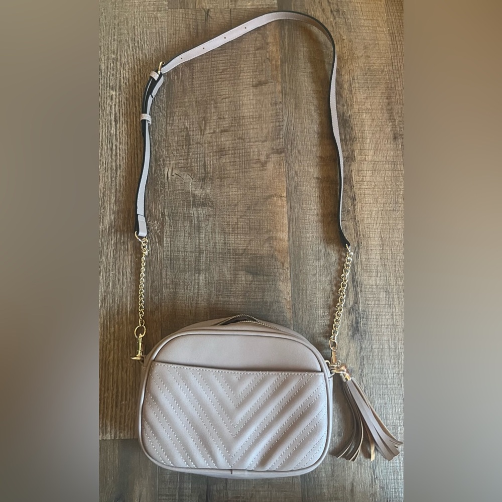 Lola Mae Elegant Beige Quilted Crossbody Bag. New without tags.